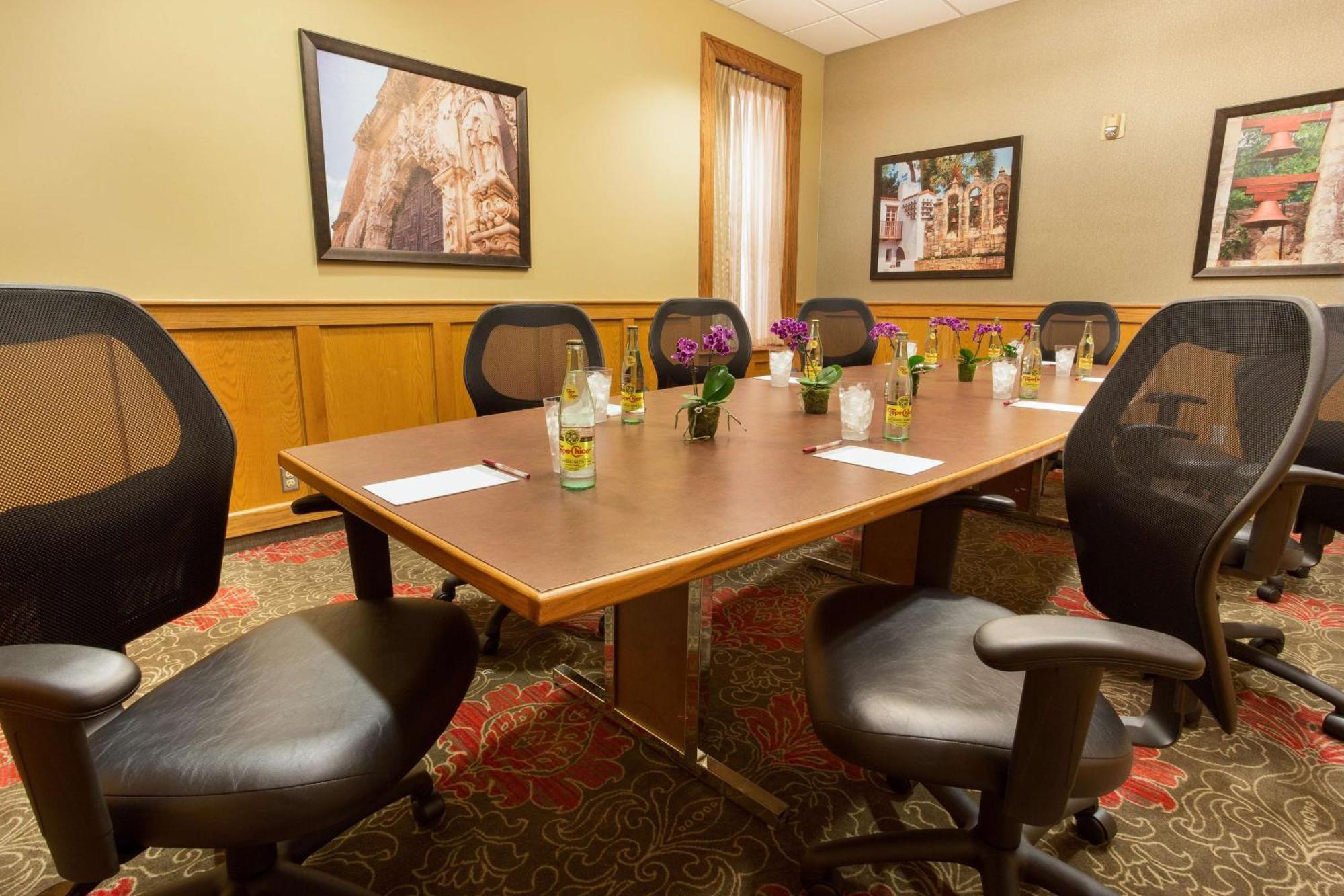 Drury Inn & Suites San Antonio Riverwalk Ngoại thất bức ảnh